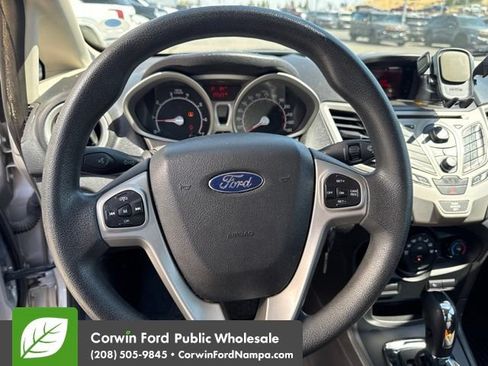 Used 2012 Ford Fiesta SE FWD image 6