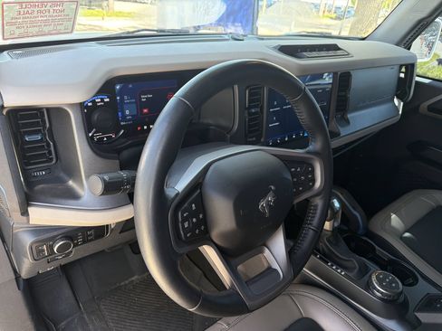 Used 2024 Ford Bronco Wildtrak AWD/4WD image 20