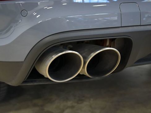 Used 2025 Porsche Cayenne S image 10