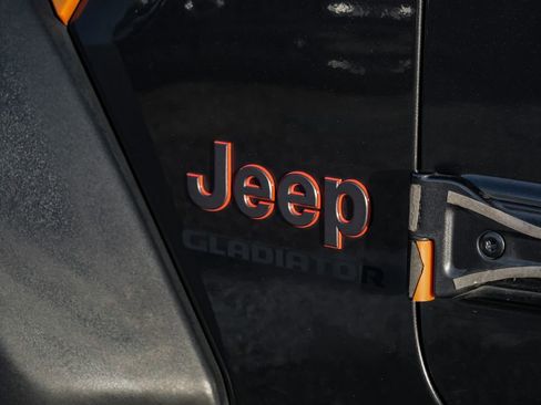 Used 2021 Jeep Gladiator Mojave image 48