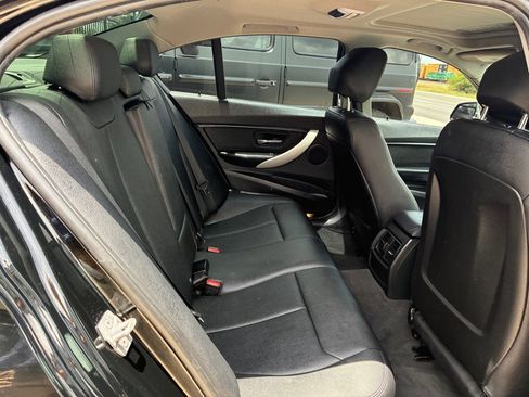 Used 2016 BMW 320i xDrive Sedan AWD/4WD image 19