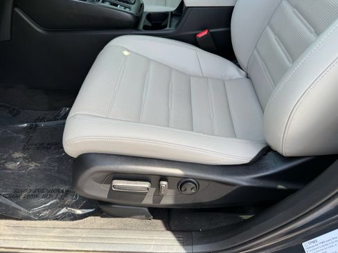 Used 2025 Honda CR-V EX-L image 14