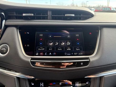 Used 2024 Cadillac XT5 Sportv image 17