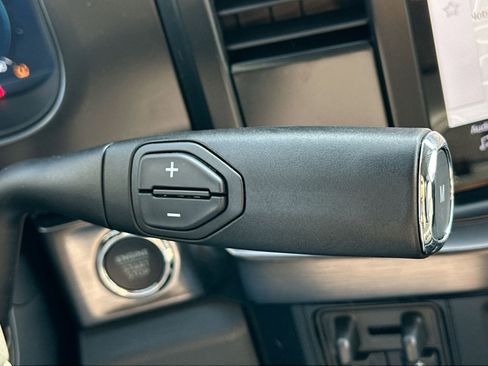 New 2026 Ford F250 Lariat w/ Chrome Package image 32