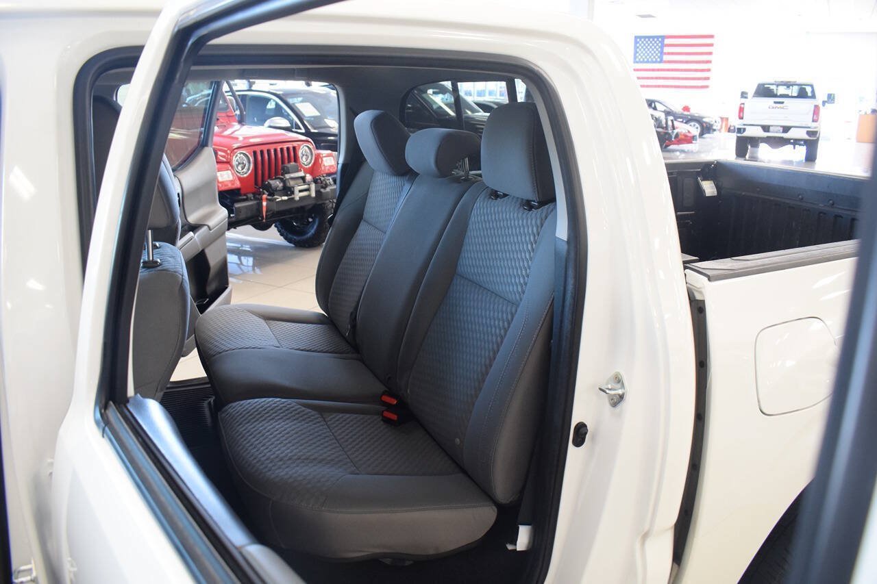 Used 2022 Toyota Tacoma SR AWD/4WD image 34