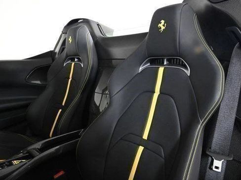 Used 2024 Ferrari SF90 Spider image 18