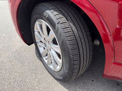 Certified 2020 Buick Envision Essence AWD/4WD image 10