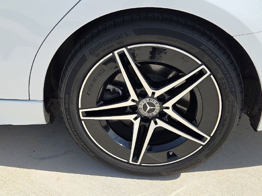 Used 2023 Mercedes-Benz C 300 Sedan image 11
