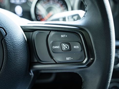 Used 2023 Jeep Gladiator Sport AWD/4WD image 26