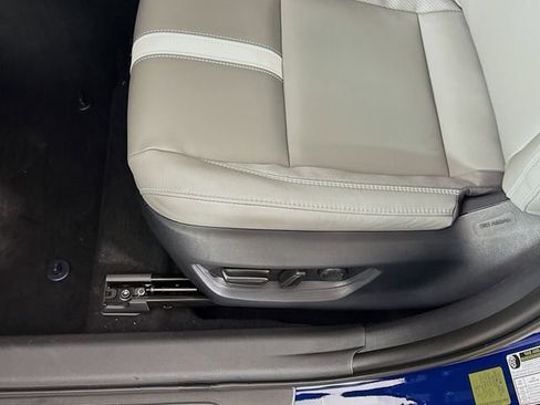 New 2026 Toyota Camry SE image 18