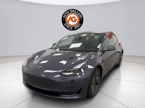 Used 2023 Tesla Model 3 Standard Range RWD image 7