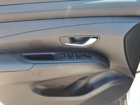 Used 2025 Hyundai Tucson SEL FWD image 15