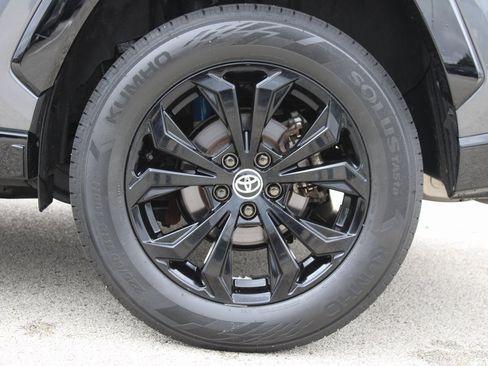 Used 2022 Toyota RAV4 XSE image 27