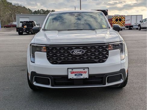 New 2026 Ford Maverick Lariat w/ 4K Tow Package image 2