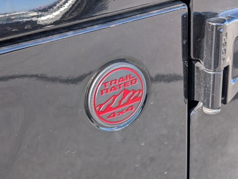 Used 2020 Jeep Gladiator Rubicon image 10