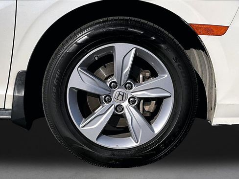 Used 2018 Honda Odyssey EX-L image 5