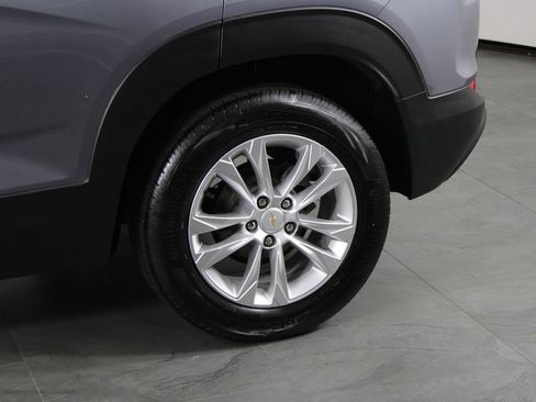 Used 2022 Chevrolet TrailBlazer LS FWD image 14