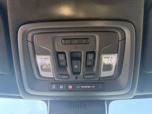 Used 2024 GMC Sierra 2500 Denali Ultimate image 21