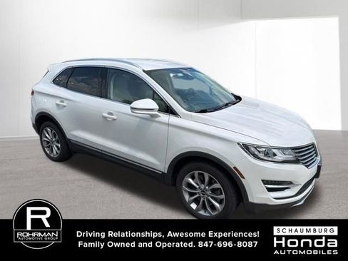 Used 2018 Lincoln MKC Select w/ Select Plus Package AWD/4WD image 3
