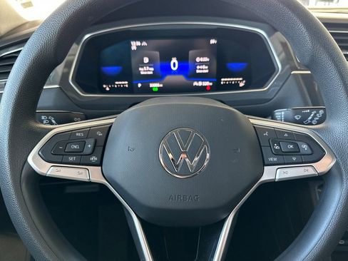 Used 2022 Volkswagen Tiguan S image 22