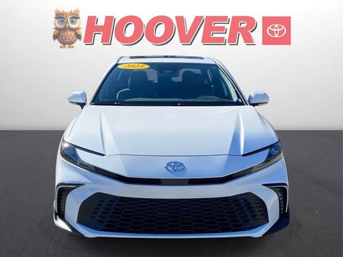Used 2025 Toyota Camry SE w/ Multimedia Upgrade Package image 7