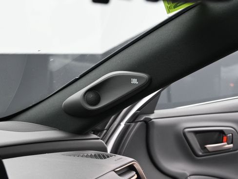 New 2025 Toyota Crown Signia image 9