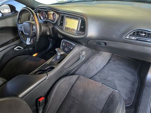 Used 2016 Dodge Challenger R/T Scat Pack w/ Leather Interior Group image 21