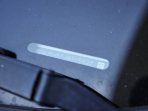 Used 2018 Honda HR-V EX image 34