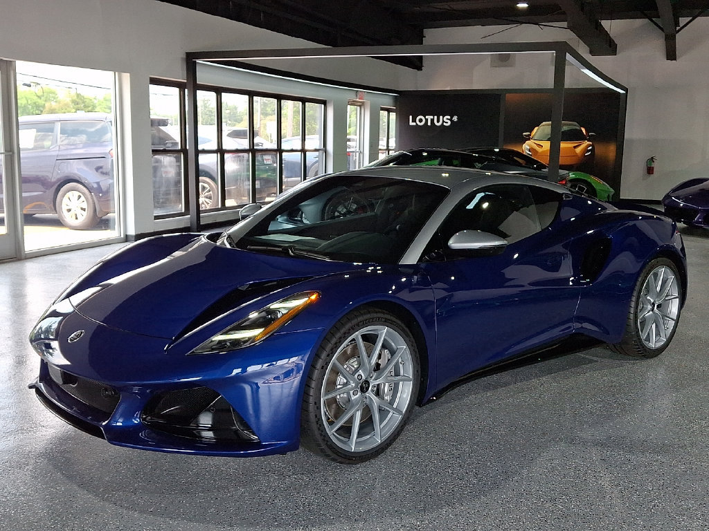 Used 2026 Lotus Emira RWD image 3