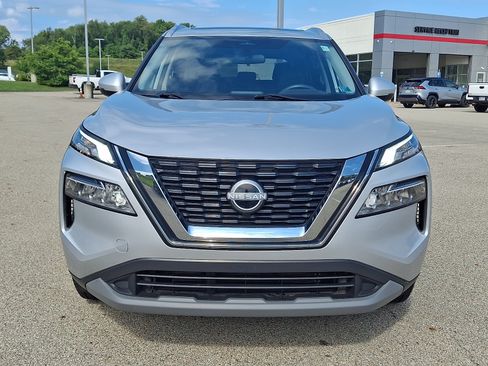 Used 2023 Nissan Rogue SV w/ SV Premium Package AWD/4WD image 2