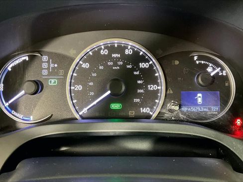 Used 2016 Lexus CT 200h image 24