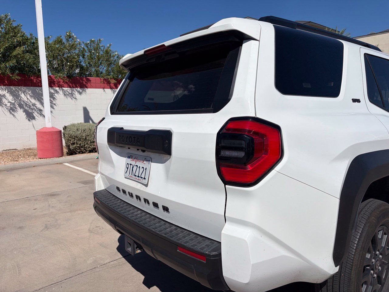 Used 2025 Toyota 4Runner SR5 AWD/4WD image 4