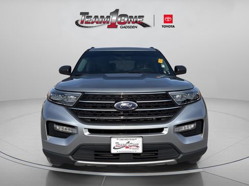 Used 2023 Ford Explorer XLT w/ Equipment Group 202A image 2
