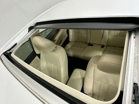 Used 2018 Lexus ES 300h w/ Luxury Package image 21