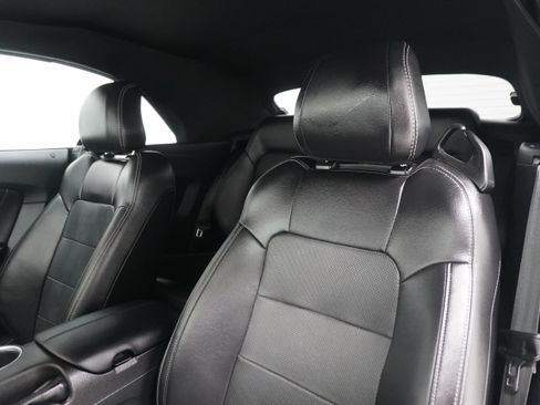 Used 2019 Ford Mustang Premium RWD image 14