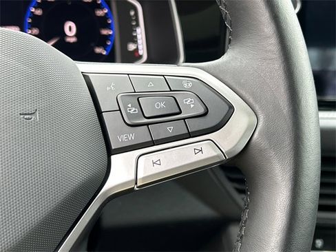 Certified 2025 Volkswagen Jetta SEL image 14