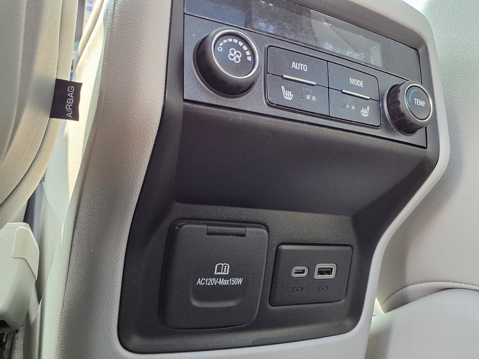 Used 2022 GMC Acadia SLT w/ Preferred Package FWD image 28