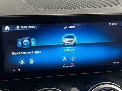 Used 2022 Mercedes-Benz GLB 250 image 29