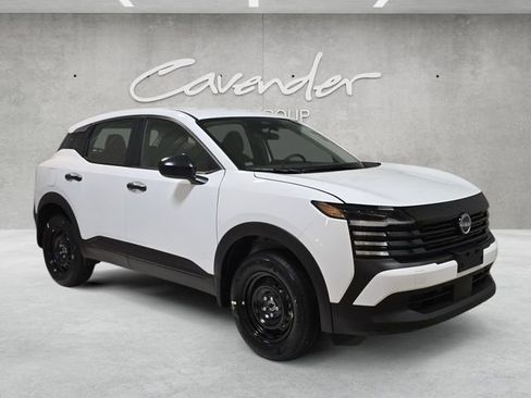 New 2026 Nissan Kicks S image 2