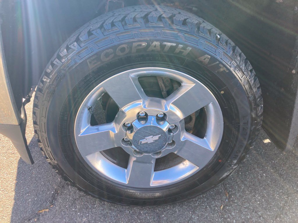 Used 2019 Chevrolet Silverado 2500 W/T w/ Snow Plow Prep Package AWD/4WD image 34