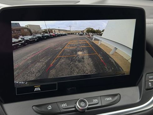 Used 2025 Chevrolet Blazer LT image 17