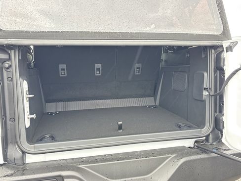 New 2025 Ford Bronco 4-Door image 20