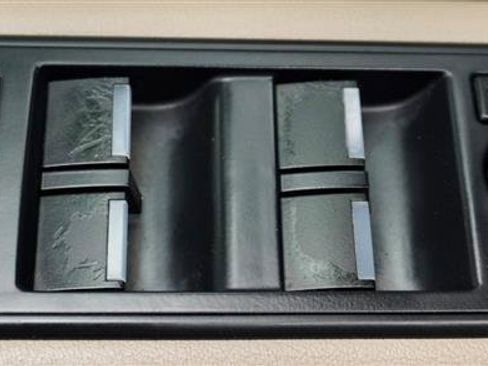 Used 2014 Land Rover Range Rover Sport HSE image 37