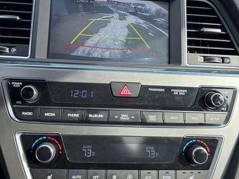 Used 2017 Hyundai Sonata Plug-In Hybrid image 8