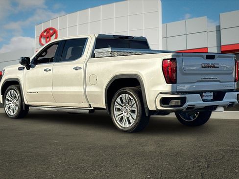 Used 2022 GMC Sierra 1500 Denali w/ Denali Reserve Package AWD/4WD image 5