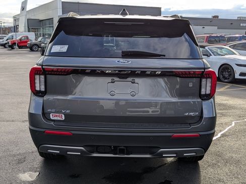 New 2026 Ford Explorer Active w/ Active Comfort Package image 5