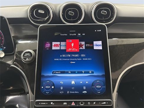 Used 2025 Mercedes-Benz GLC 300 4MATIC image 19