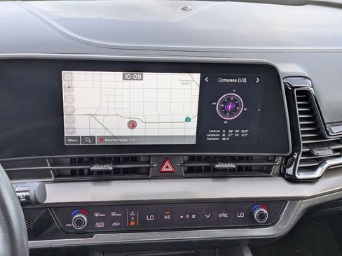 Used 2023 Kia Sportage EX image 5