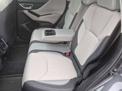 Used 2022 Subaru Forester Premium image 16