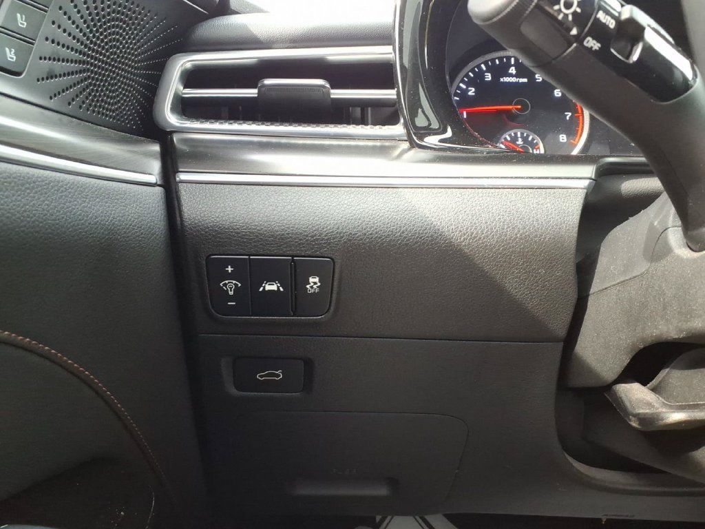 Used 2023 Kia K5 GT w/ GT1 Package FWD image 16